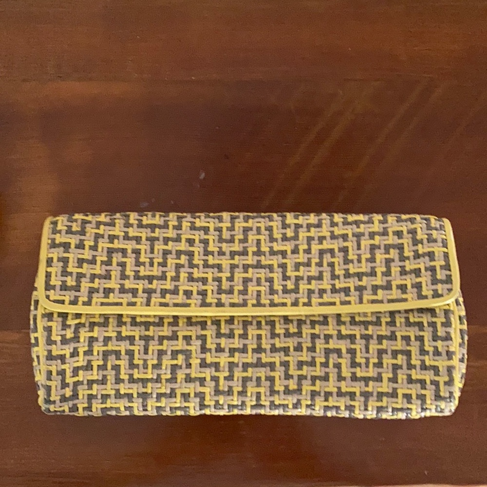 Adrienne Vittadini Clutch